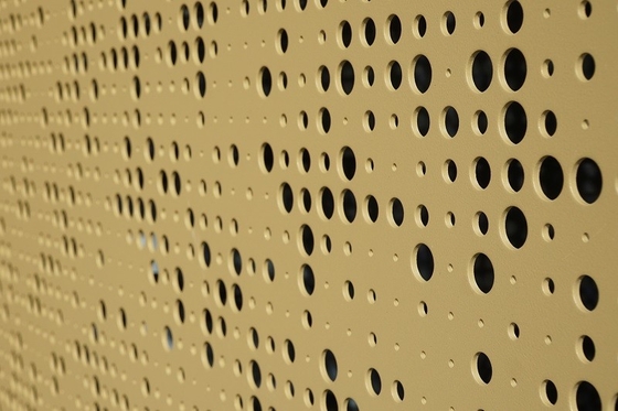 Il rame decorativo di varie forme riveste/strato di rame perforato
